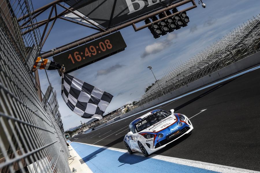  Alpine A110 Cup 2017 года  (фото 19 из 49)